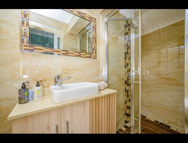3 BEDROOM DUPLEX FOR SALE IN MALVERN